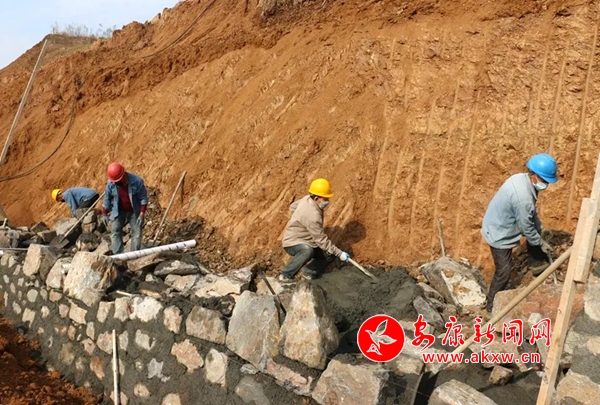 漢濱江北街道辦：鉚足干勁 重點(diǎn)項(xiàng)目建設(shè)忙
