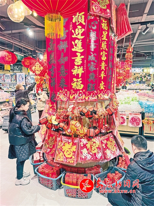 新春走基層 | 安康城區(qū)張燈結(jié)彩 春節(jié)“氛圍感”拉滿(mǎn)